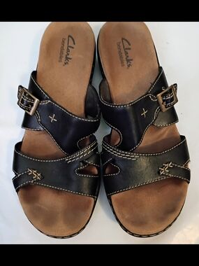 Clarks Black Leather Slip-On Sandals Size 9 M